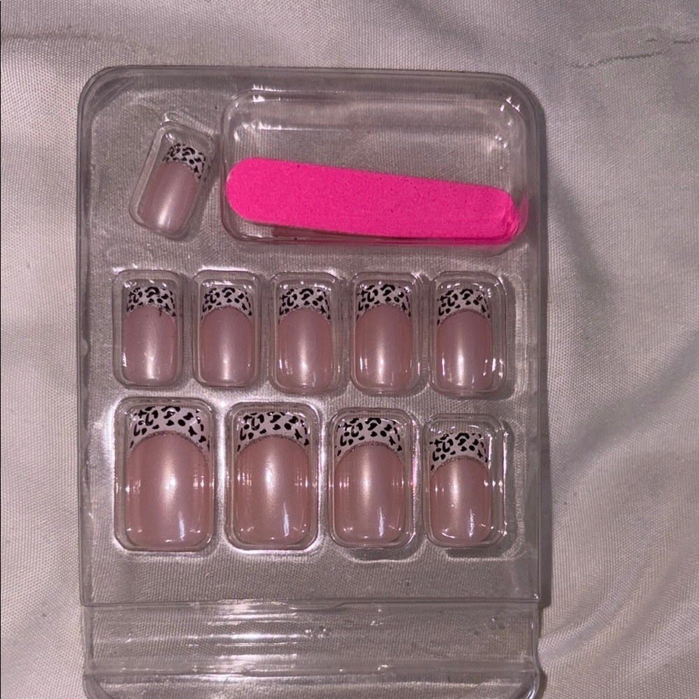 Pink and Black Patterned Press-On Nails - Picture 2 of 3